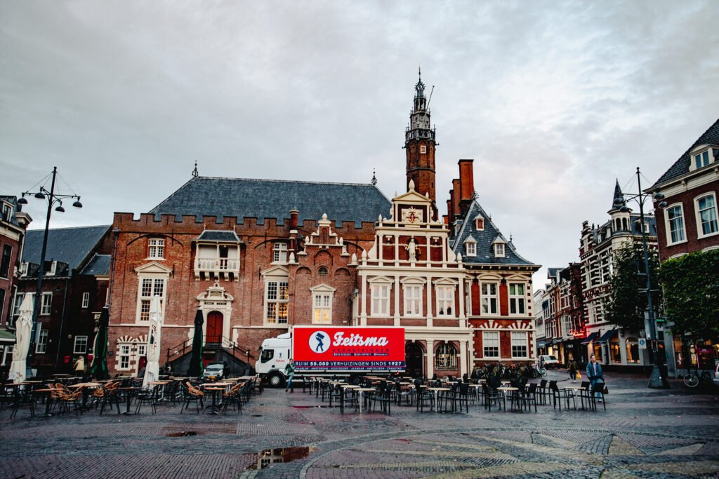 Verhuisbedrijf Feitsma Haarlem - Internationaal verhuisbedrijf Hoofddorp